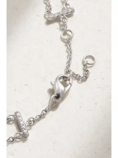De Beers London Lotus By De Beers 18-karat White Gold Diamond Bracelet | Thumbnail 3 De Beers London Lotus By De Beers 18-karat White Gold Diamond Bracelet | Thumbnail 3