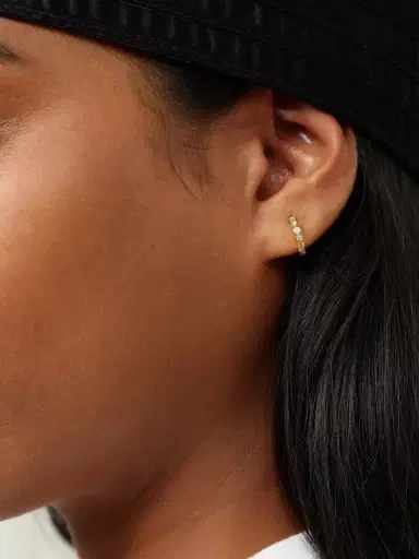 STONE AND STRAND 10-karat Gold Diamond Hoop Earrings | Thumbnail 2 STONE AND STRAND 10-karat Gold Diamond Hoop Earrings | Thumbnail 2