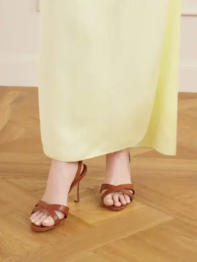 Manolo Blahnik Callasli 90 Leather Slingback Sandals | Thumbnail 2 Manolo Blahnik Callasli 90 Leather Slingback Sandals | Thumbnail 2