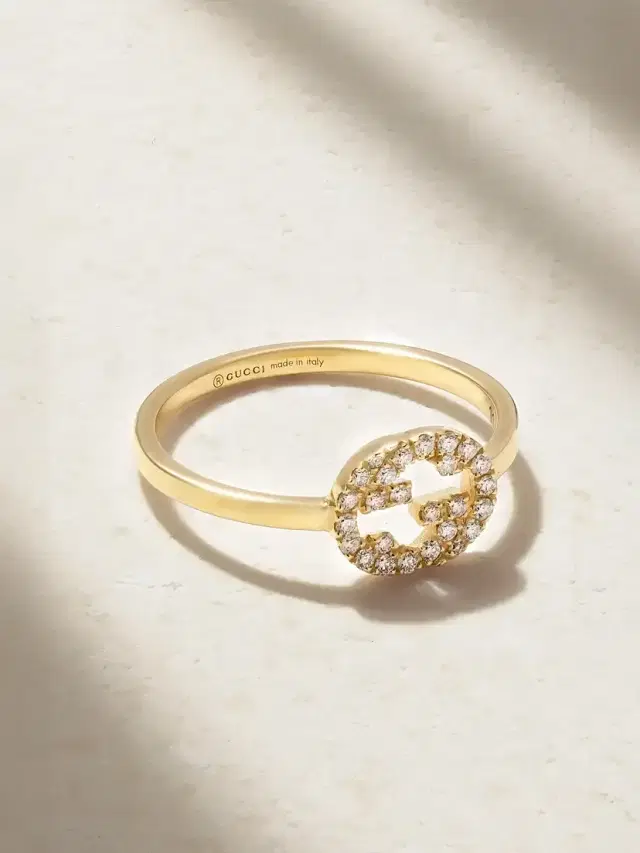 Gg 18-karat Gold Diamond Ring Gg 18-karat Gold Diamond Ring