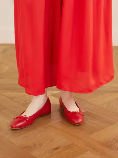 Manolo Blahnik Veralli Bow-detailed Leather Ballet Flats | Thumbnail 2 Manolo Blahnik Veralli Bow-detailed Leather Ballet Flats | Thumbnail 2