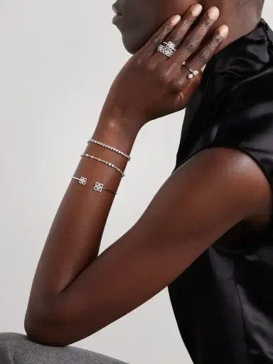 De Beers London Diamond Lines Db Classic Eternity 18-karat White Gold Diamond Bracelet | Thumbnail 5 De Beers London Diamond Lines Db Classic Eternity 18-karat White Gold Diamond Bracelet | Thumbnail 5