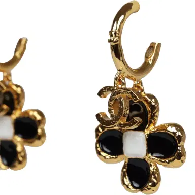 Chanel Chanel Flower Dangle CC Earrings Black Enamel & Gold Metal | Thumbnail 3 Chanel Chanel Flower Dangle CC Earrings Black Enamel & Gold Metal | Thumbnail 3