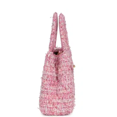 Chanel Chanel Small Kelly Shopper Pink Tweed Brushed Gold Hardware | Thumbnail 4 Chanel Chanel Small Kelly Shopper Pink Tweed Brushed Gold Hardware | Thumbnail 4