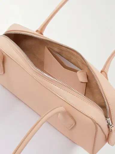 Alaïa Le Teckel Small Leather Shoulder Bag | Thumbnail 5 Alaïa Le Teckel Small Leather Shoulder Bag | Thumbnail 5