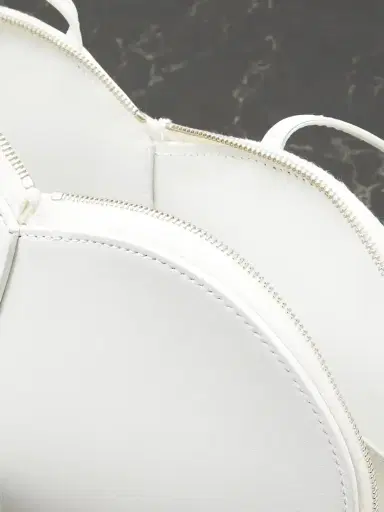 Alaïa Le Coeur Leather Shoulder Bag | Thumbnail 5 Alaïa Le Coeur Leather Shoulder Bag | Thumbnail 5