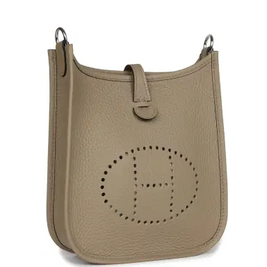 HERMÈS Hermes Evelyne TPM Beige Marfa Clemence Palladium Hardware | Thumbnail 2 HERMÈS Hermes Evelyne TPM Beige Marfa Clemence Palladium Hardware | Thumbnail 2