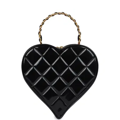 Chanel Vintage Chanel Heart Vanity Bag Black and White Patent Antique Gold Hardware | Thumbnail 5 Chanel Vintage Chanel Heart Vanity Bag Black and White Patent Antique Gold Hardware | Thumbnail 5