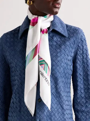 Valentino Garavani Printed Silk-satin Twill Scarf | Thumbnail 4 Valentino Garavani Printed Silk-satin Twill Scarf | Thumbnail 4