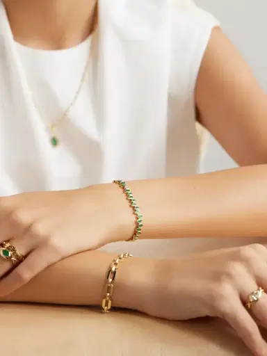 SHAY Staggered 18-karat Gold, Emerald And Diamond Bracelet | Thumbnail 5 SHAY Staggered 18-karat Gold, Emerald And Diamond Bracelet | Thumbnail 5