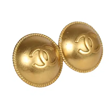 Chanel Vintage Chanel CC Round Button Clip On Earrings Gold Metal | Thumbnail 2 Chanel Vintage Chanel CC Round Button Clip On Earrings Gold Metal | Thumbnail 2