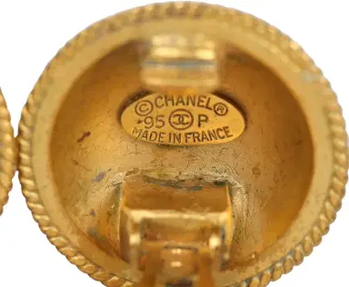 Chanel Vintage Chanel CC Round Button Clip On Earrings Gold Metal | Thumbnail 6 Chanel Vintage Chanel CC Round Button Clip On Earrings Gold Metal | Thumbnail 6