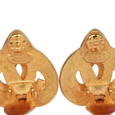 Chanel Vintage Chanel Gold CC Heart Earrings | Thumbnail 6 Chanel Vintage Chanel Gold CC Heart Earrings | Thumbnail 6