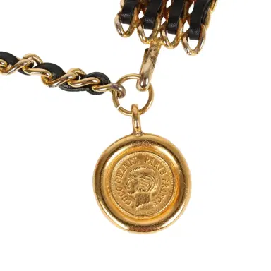 Chanel Vintage Chanel Quadruple Layered Chain Belt Black and Gold Leather & Gold Metal | Thumbnail 3 Chanel Vintage Chanel Quadruple Layered Chain Belt Black and Gold Leather & Gold Metal | Thumbnail 3