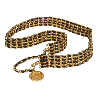 Chanel Vintage Chanel Quadruple Layered Chain Belt Black and Gold Leather & Gold Metal | Thumbnail 5 Chanel Vintage Chanel Quadruple Layered Chain Belt Black and Gold Leather & Gold Metal | Thumbnail 5