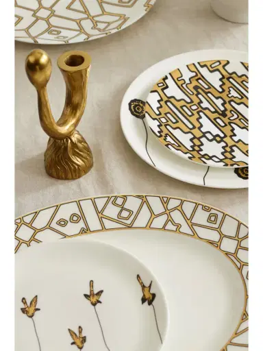 NIMEROLOGY Here Comes The Sun 40cm Gold-plated Bone China Platter | Thumbnail 2 NIMEROLOGY Here Comes The Sun 40cm Gold-plated Bone China Platter | Thumbnail 2