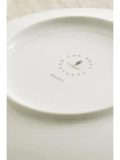 L'Objet + Haas Brothers Mojave 22cm Gold-plated Porcelain Dessert Plate | Thumbnail 5 L'Objet + Haas Brothers Mojave 22cm Gold-plated Porcelain Dessert Plate | Thumbnail 5