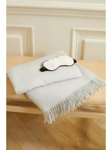 Brunello Cucinelli Fringed Cashmere Travel Blanket | Thumbnail 2 Brunello Cucinelli Fringed Cashmere Travel Blanket | Thumbnail 2