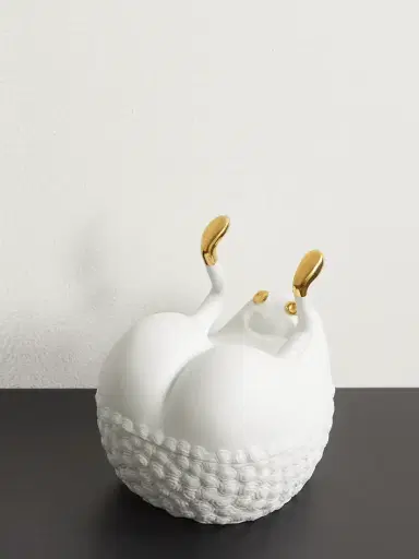 L'Objet + Haas Brothers Butts Up Gold-plated Porcelain Box | Thumbnail 1 L'Objet + Haas Brothers Butts Up Gold-plated Porcelain Box | Thumbnail 1