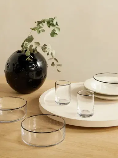 LOUISE ROE + Sophia Roe S.r. Collection Set Of Four Glass Trays | Thumbnail 2 LOUISE ROE + Sophia Roe S.r. Collection Set Of Four Glass Trays | Thumbnail 2