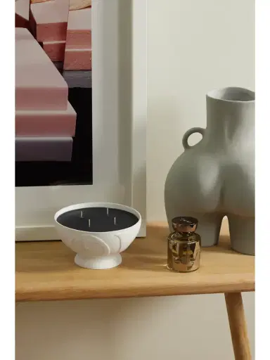 Vyrao Ember Large Scented Candle, 570g | Thumbnail 2 Vyrao Ember Large Scented Candle, 570g | Thumbnail 2