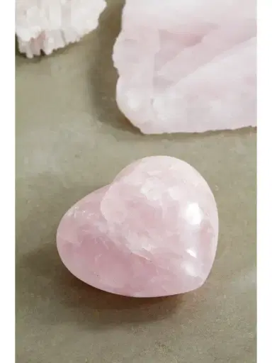 JIA JIA Rose Quartz Heart | Thumbnail 2 JIA JIA Rose Quartz Heart | Thumbnail 2