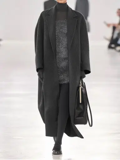 Max Mara Asburgo Oversized Wool And Cashmere-blend Coat | Thumbnail 4 Max Mara Asburgo Oversized Wool And Cashmere-blend Coat | Thumbnail 4