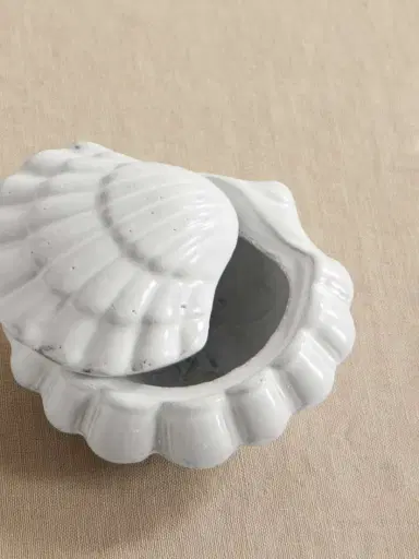 Astier De Villatte Coquillage Ceramic Box | Thumbnail 3 Astier De Villatte Coquillage Ceramic Box | Thumbnail 3
