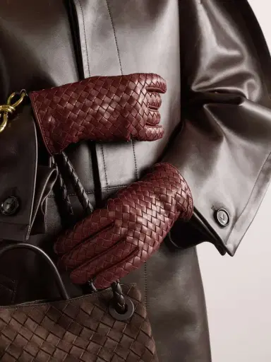 Bottega Veneta Intrecciato Leather Gloves | Thumbnail 2 Bottega Veneta Intrecciato Leather Gloves | Thumbnail 2