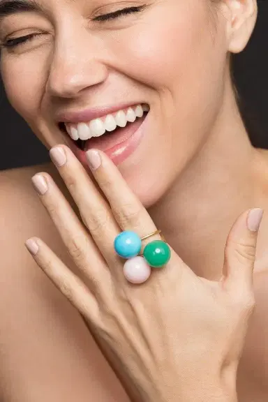 IRENE NEUWIRTH JEWELRY Chrysoprase Sphere Ring | Thumbnail 4 IRENE NEUWIRTH JEWELRY Chrysoprase Sphere Ring | Thumbnail 4