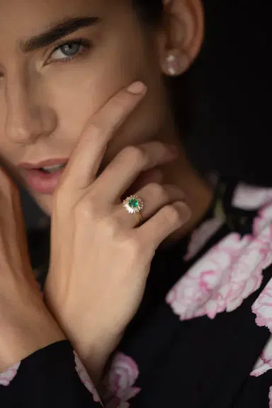 Suzanne Kalan Emerald Diamond Baguette Ring | Thumbnail 3 Suzanne Kalan Emerald Diamond Baguette Ring | Thumbnail 3