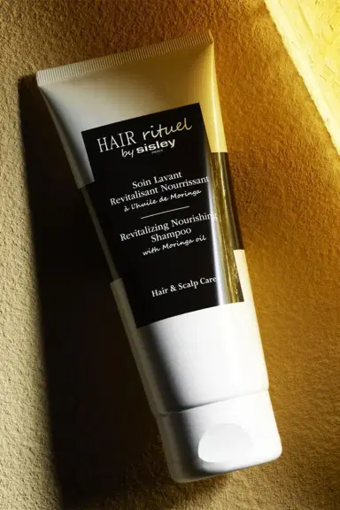 Sisley Revitalizing Nourishing Shampoo | Thumbnail 4 Sisley Revitalizing Nourishing Shampoo | Thumbnail 4