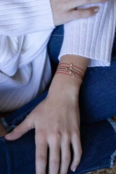 REDLINE Yellow Gold Pure Diamond Red Cord Bracelet | Thumbnail 3 REDLINE Yellow Gold Pure Diamond Red Cord Bracelet | Thumbnail 3