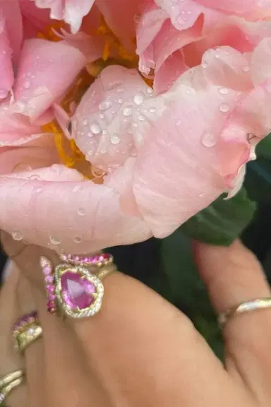 LOGAN HOLLOWELL Baby Queen Full Pavé Halo Water Drop Pink Sapphire Ring | Thumbnail 5 LOGAN HOLLOWELL Baby Queen Full Pavé Halo Water Drop Pink Sapphire Ring | Thumbnail 5