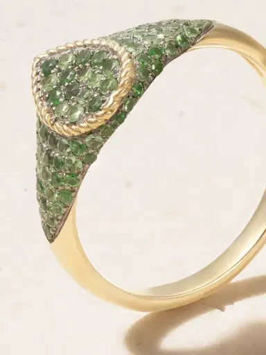 Yvonne Léon Baby Chevaliere 9-karat Gold Tsavorite Ring | Thumbnail 4 Yvonne Léon Baby Chevaliere 9-karat Gold Tsavorite Ring | Thumbnail 4