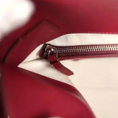 The Row The Row Soft Margaux East West Clutch Amaranto Saddle Leather Silver Hardware | Thumbnail 9 The Row The Row Soft Margaux East West Clutch Amaranto Saddle Leather Silver Hardware | Thumbnail 9