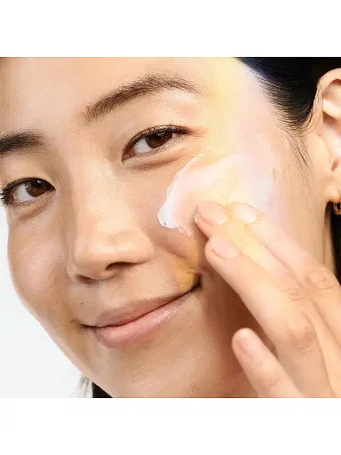 Clinique Women's Even Better Clinical Brightening Moisturizer | Thumbnail 7 Clinique Women's Even Better Clinical Brightening Moisturizer | Thumbnail 7