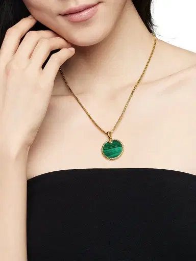 David Yurman Women's DY Elements Disc Pendant in 18K Yellow Gold - Malachite | Thumbnail 2 David Yurman Women's DY Elements Disc Pendant in 18K Yellow Gold - Malachite | Thumbnail 2