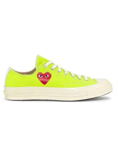 Comme des Garçons PLAY Unisex Play Converse Low-Top Sneakers | Thumbnail 1 Comme des Garçons PLAY Unisex Play Converse Low-Top Sneakers | Thumbnail 1