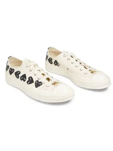 Comme des Garçons PLAY CdG PLAY x Converse Women's Chuck Taylor All Star Heart Low-Top Sneakers - White - Size 11 | Thumbnail 2 Comme des Garçons PLAY CdG PLAY x Converse Women's Chuck Taylor All Star Heart Low-Top Sneakers - White - Size 11 | Thumbnail 2
