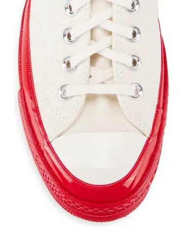 Comme des Garçons PLAY Men's CdG PLAY x Converse Chuck 70 Low-Top Sneakers - Off White | Thumbnail 4 Comme des Garçons PLAY Men's CdG PLAY x Converse Chuck 70 Low-Top Sneakers - Off White | Thumbnail 4