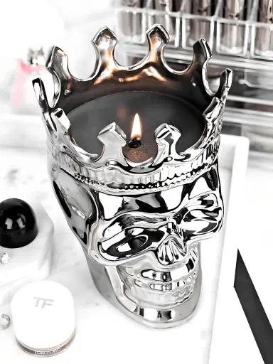 Thompson Ferrier Thé Aroma Silver Maximilien Skull Candle | Thumbnail 4 Thompson Ferrier Thé Aroma Silver Maximilien Skull Candle | Thumbnail 4
