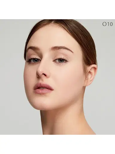 CLÉ DE PEAU BEAUTÉ Women's Radiant Fluid Foundation Natural Broad Spectrum SPF 25 Sunscreen - Bf60 | Thumbnail 7 CLÉ DE PEAU BEAUTÉ Women's Radiant Fluid Foundation Natural Broad Spectrum SPF 25 Sunscreen - Bf60 | Thumbnail 7