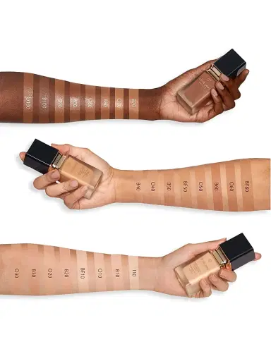 CLÉ DE PEAU BEAUTÉ Women's Radiant Fluid Foundation Matte Broad Spectrum SPF 20 Sunscreen | Thumbnail 4 CLÉ DE PEAU BEAUTÉ Women's Radiant Fluid Foundation Matte Broad Spectrum SPF 20 Sunscreen | Thumbnail 4