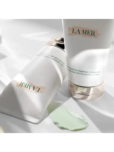 La Mer The Essence Foaming Cleanser - Size 1 oz | Thumbnail 3 La Mer The Essence Foaming Cleanser - Size 1 oz | Thumbnail 3