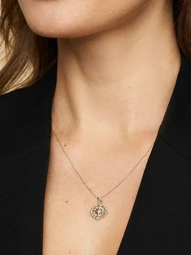 Oradina Women's Compass Pendant Necklace - Yellow Gold | Thumbnail 3 Oradina Women's Compass Pendant Necklace - Yellow Gold | Thumbnail 3