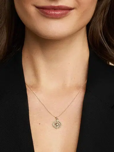 Oradina Women's Compass Pendant Necklace - Yellow Gold | Thumbnail 4 Oradina Women's Compass Pendant Necklace - Yellow Gold | Thumbnail 4