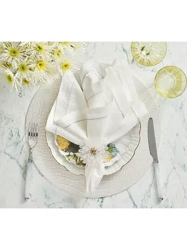 Kim Seybert Cosmos 4-Piece Napkin Ring Set - White Gold | Thumbnail 4 Kim Seybert Cosmos 4-Piece Napkin Ring Set - White Gold | Thumbnail 4