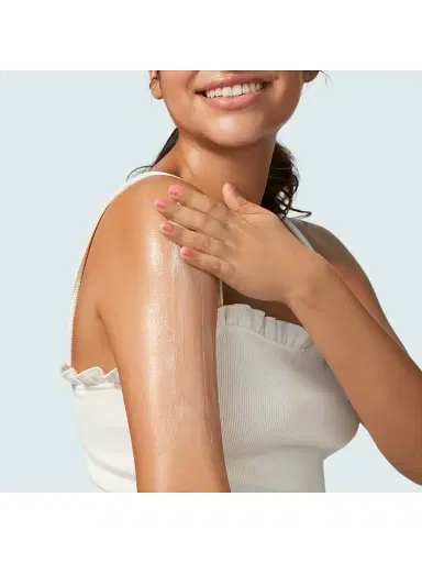 SUPERGOOP! Women's Glow Screen Body SPF 40 Broad Spectrum Suncreen SPF 40 PA+++ | Thumbnail 4 SUPERGOOP! Women's Glow Screen Body SPF 40 Broad Spectrum Suncreen SPF 40 PA+++ | Thumbnail 4