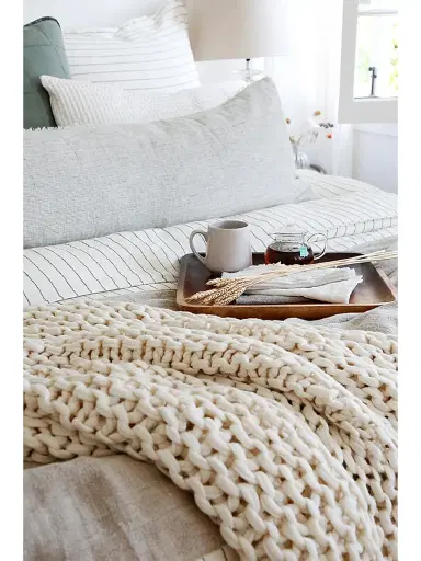 Pom Pom at Home Finn Hand-Knit Throw Blanket | Thumbnail 2 Pom Pom at Home Finn Hand-Knit Throw Blanket | Thumbnail 2